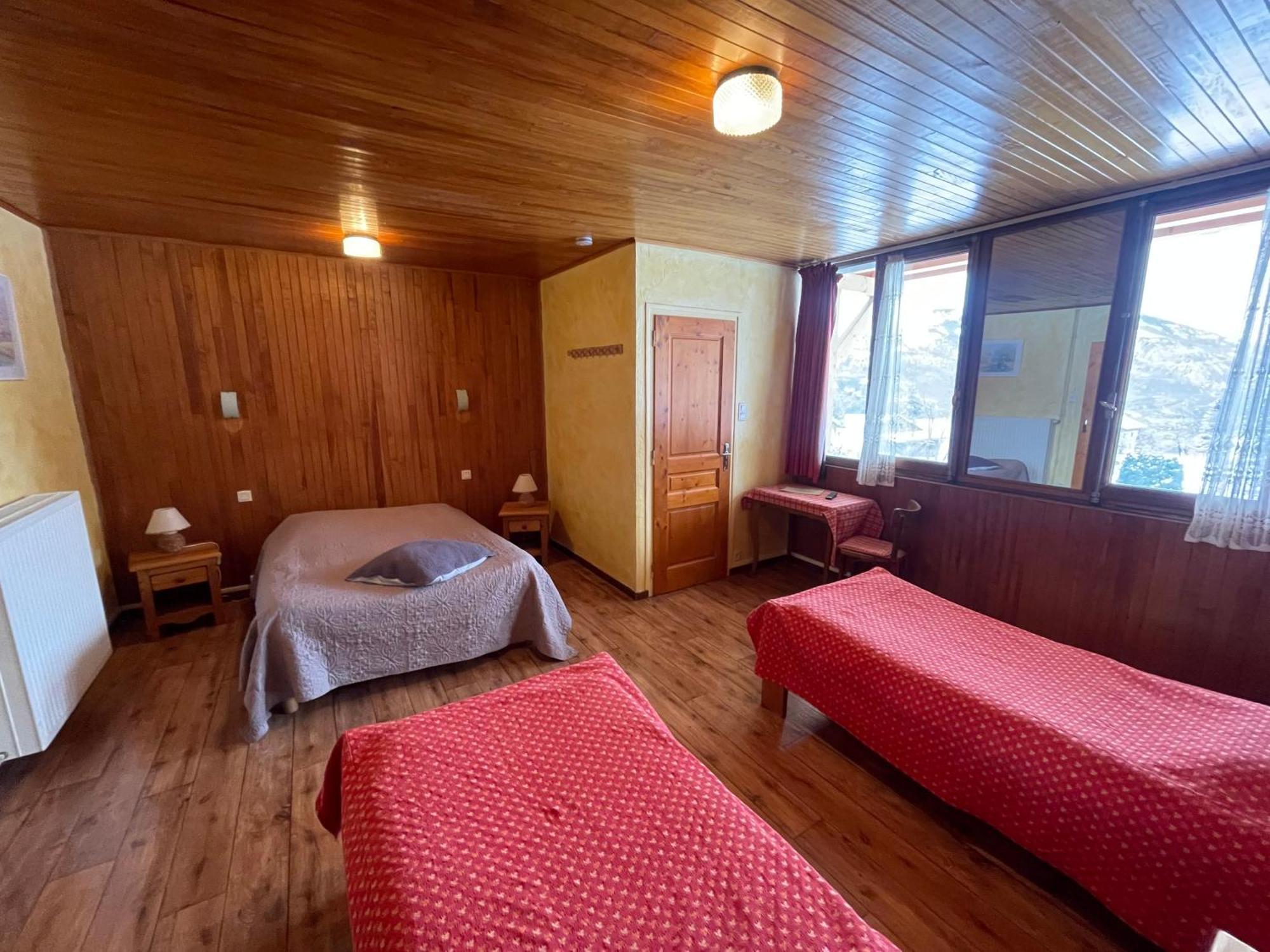 Les Sorbiers Hotel Montricher-le-Bochet Kültér fotó